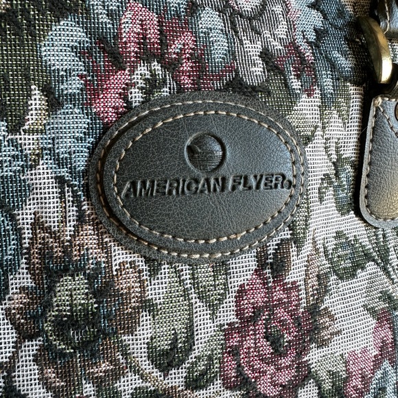 Vintage Tapestry Carpet Bag Purse | American Flyer Doctor Bag Style Handbag - Picture 2 of 14